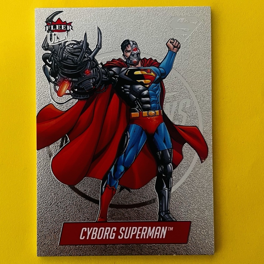 2025 Fleer Ultra Superman Cyborg Superman M-33 Medallions Insert DC Comics